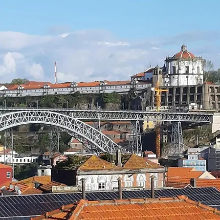 Stylish In Porto, Balcony. Apartment *