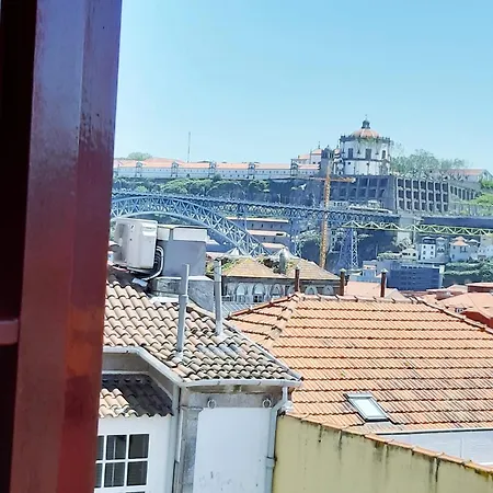 Stylish In Porto, Balcony. Apartment Porto