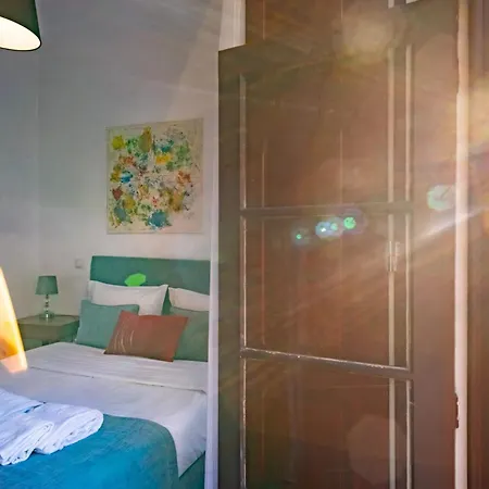 Apartment Stylish In Porto, Balcony. Porto