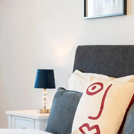 Apartment Stylish In Porto, Balcony. *