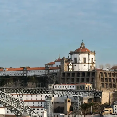 Stylish In Porto, Balcony. Apartment *